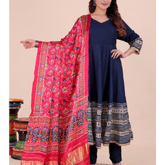 Red Women's Gaji Silk Dupatta suitable for Navratri, Diwali & All Occasions DB2200