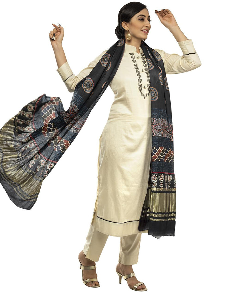 Multicolor Women's Gaji Silk Dupatta suitable for All Occasions
