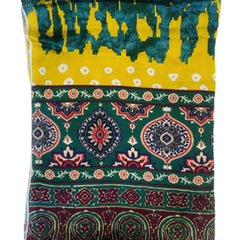 Green Women's Gaji Silk Dupatta suitable for Navratri, Diwali & All Occasions DB2095