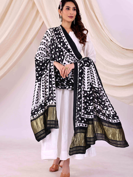 Black Women's Gaji Silk Dupatta suitable for All Occasions