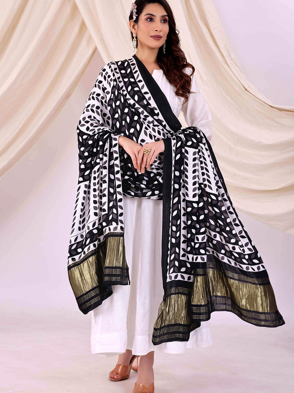Black Women's Gaji Silk Dupatta suitable for All Occasions