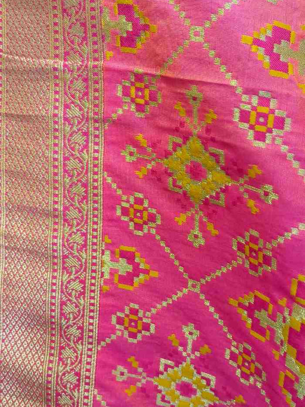 Desi Butik's Royal Pink Banarasi Silk dupata with Golden Zari Motifs DB2254