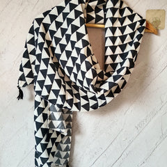 Appealing Black And White Printed Muslin Designer Scarves/Stoles for Women SC37
