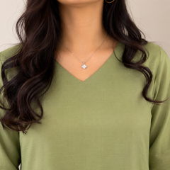 Desibutik Women's Olive Green V-Neck Kurta Set