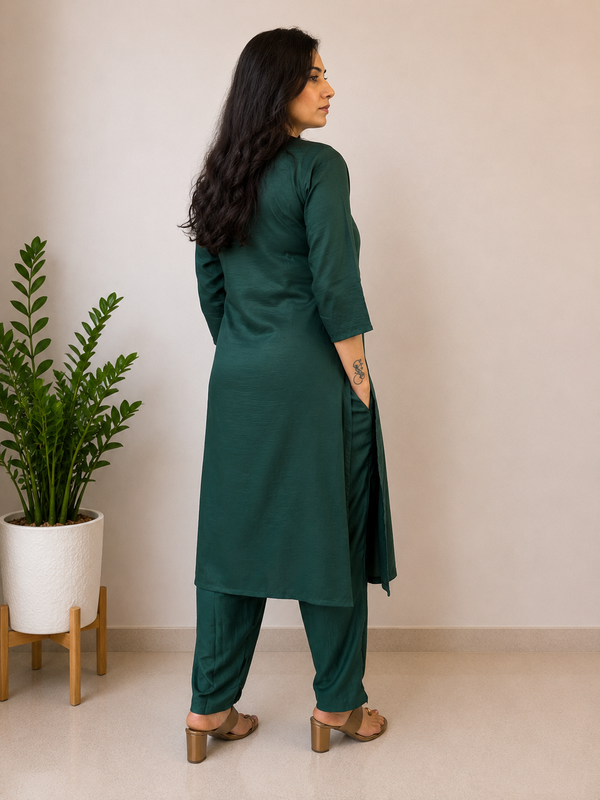 Desibutik Women's Bottle Green V-Neck Kurta Set