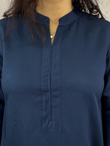 Desibutik Women's Navy Blue Collor Neck Kurta Set