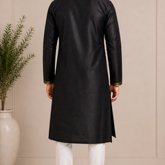 DESI BUTIK Men's Black textured Kurta Set