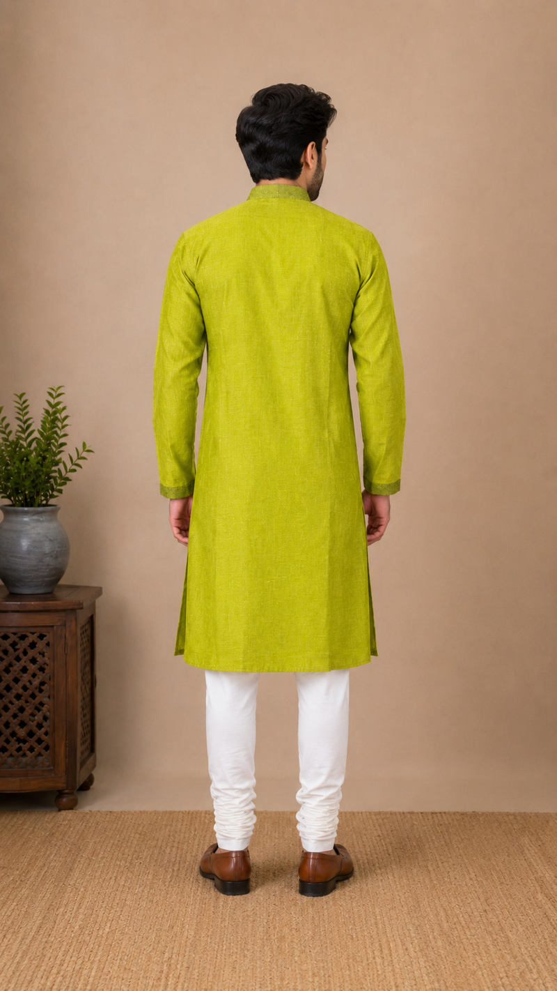 DESI BUTIK Men's Green Texture Kurta Set