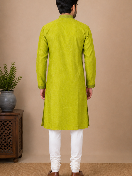 DESI BUTIK Men's Green Texture Kurta Set