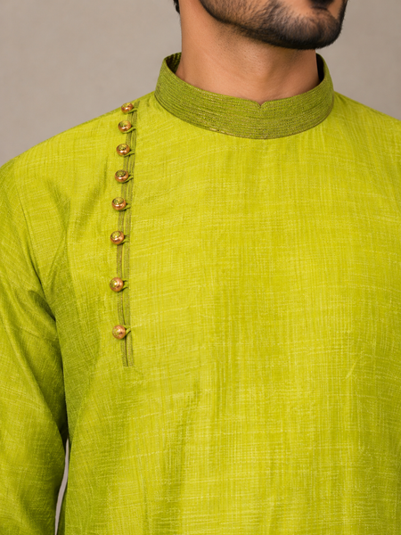 DESI BUTIK Men's Green Texture Kurta Set