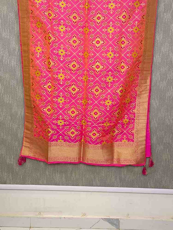 Desi Butik's Royal Pink Banarasi Silk dupata with Golden Zari Motifs DB2254