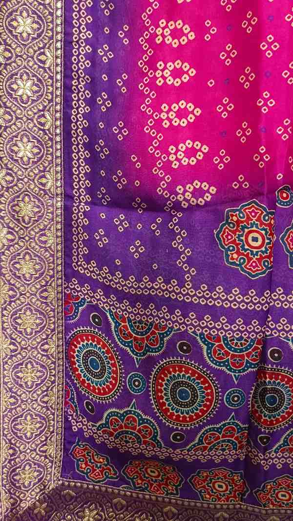 Desi Butik Rani Pink Bandhani Silk Dupatta with Royal Border DB2255
