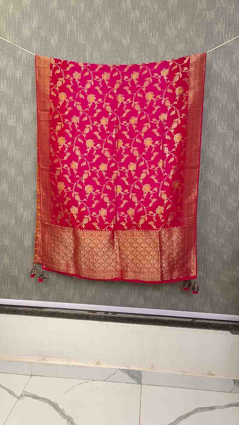 Desi Butik Rani Pink Banarasi Silk Dupatta with Floral Jaal DB2256
