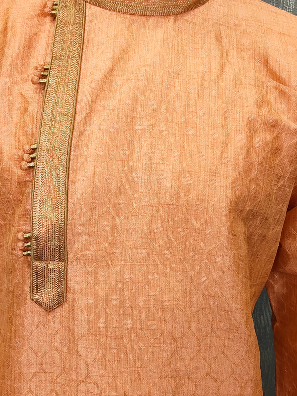 DESI BUTIK Men’s Peach Jacquard Straight Kurta with White Churidar