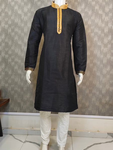 DESI BUTIK Men's Black textured Kurta Set