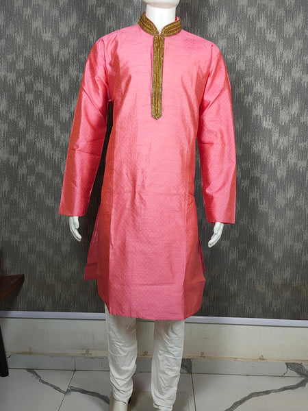 DESI BUTIK Men's Pink Embroidered Kurta Set