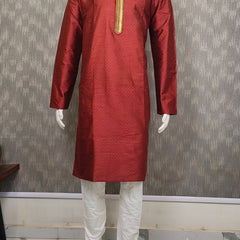 DESI BUTIK Men's Marron Jacquard Kurta Set