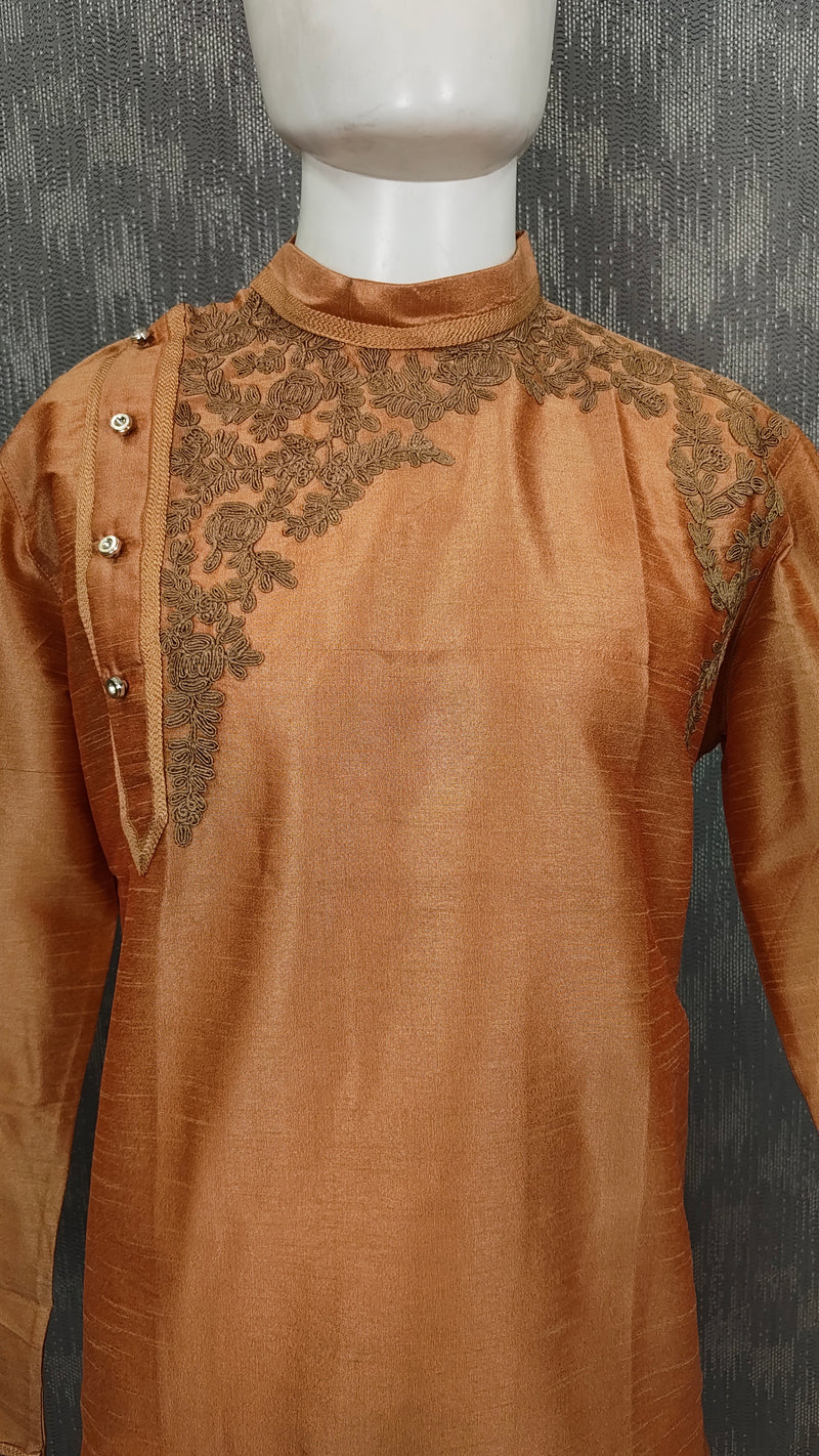 DESI BUTIK Men's Brown Embroidered Kurta Set