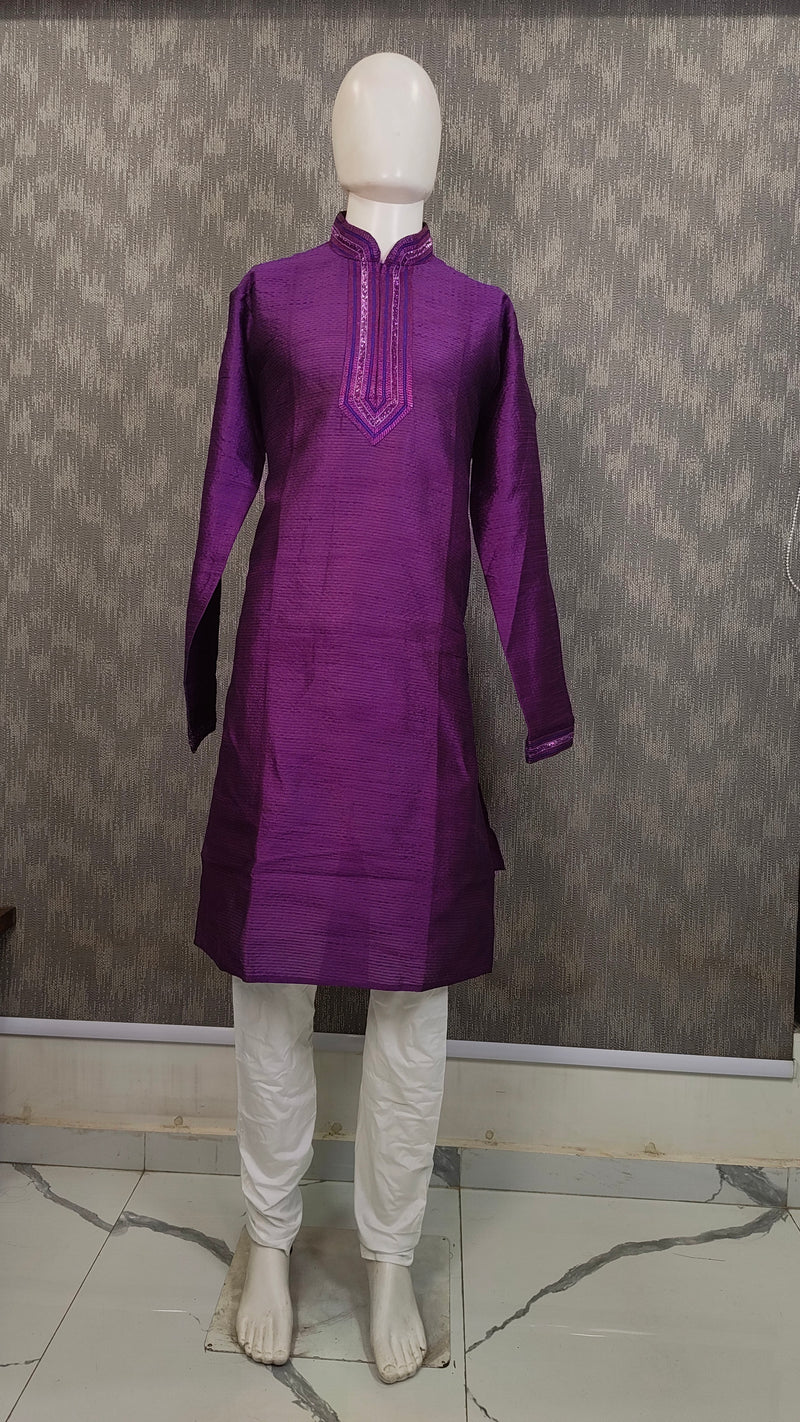 DESI BUTIK Men's Purple Textured Kurta Set