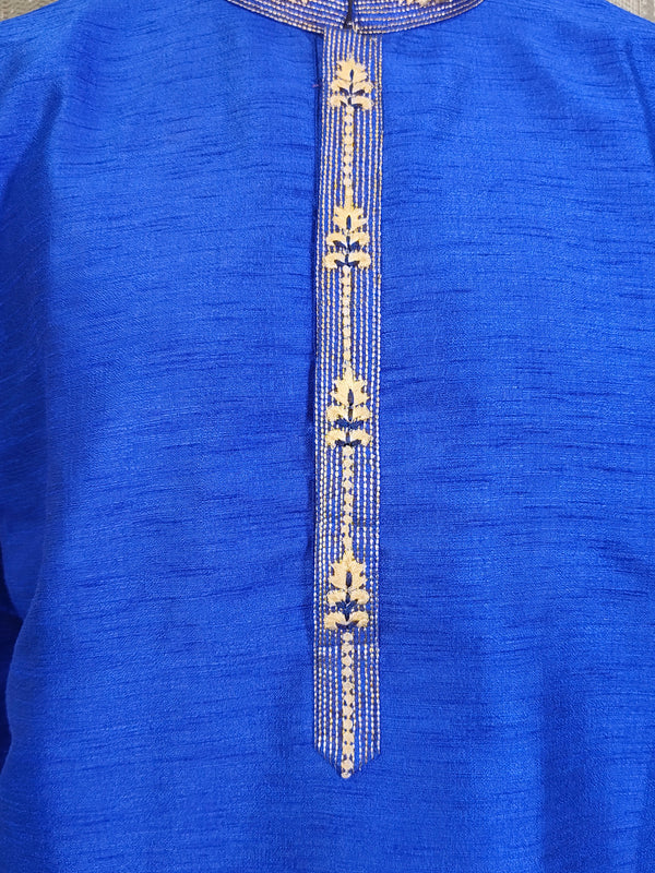 DESI BUTIK Men's Blue Embroidered Kurta Set