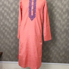 DESI BUTIK Men's Pink Embroidered Kurta Set